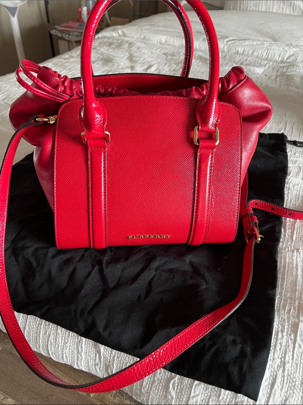 ✨Burberry Bright Red Leather Satchel with Detachable Strap✨